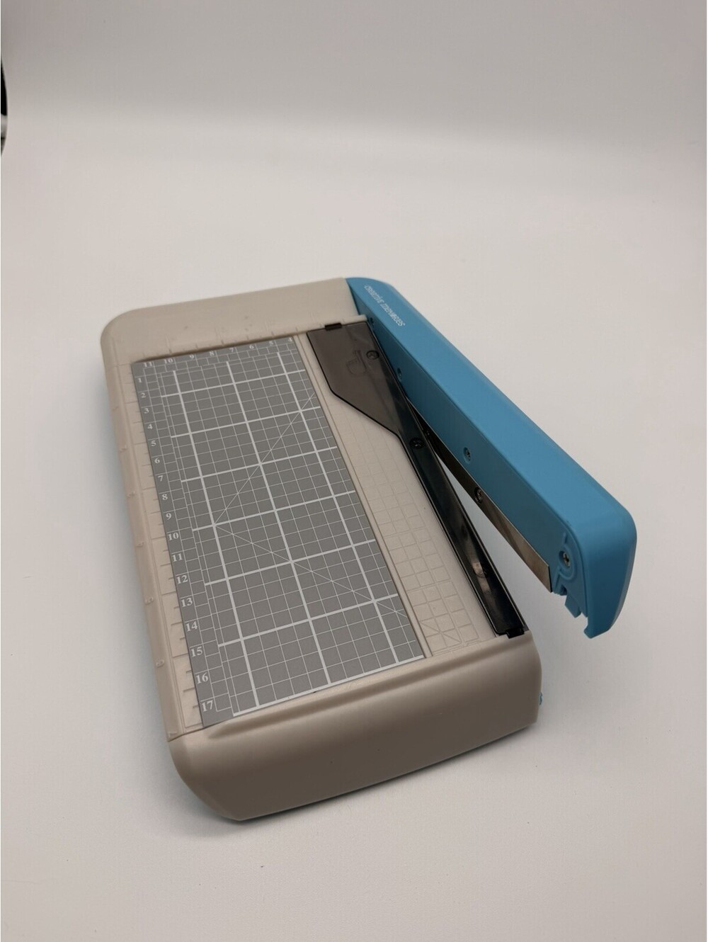 Creative Memories Personal Photo Trimmer Cutter with Drawer